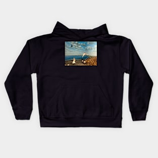 Natural environment diorama - birds flying on the shore of a pond Kids Hoodie